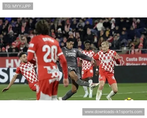 贝林厄姆头槌姆巴佩点射,皇马2-0塞维利亚静候巴萨赛果 贝林厄姆头槌姆巴佩点射,皇马2-0塞维利亚静候巴萨赛果